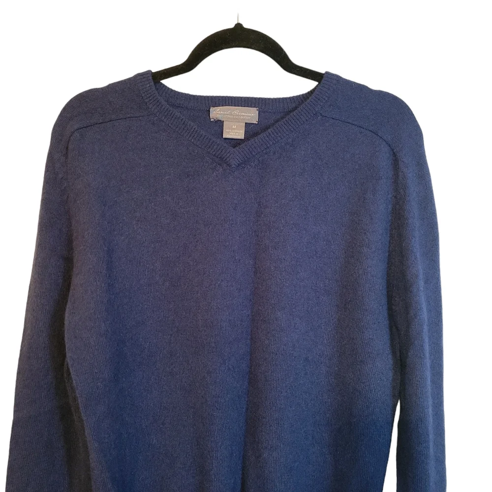 Daniel Cremieux Signature 100% Cashmere Sweater in Royal Blue, Size Medium - Picture 5 of 6